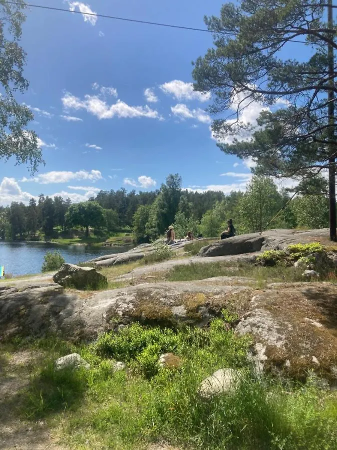 Bed & Breakfast Stockholms Home Away From Home Fisksatra