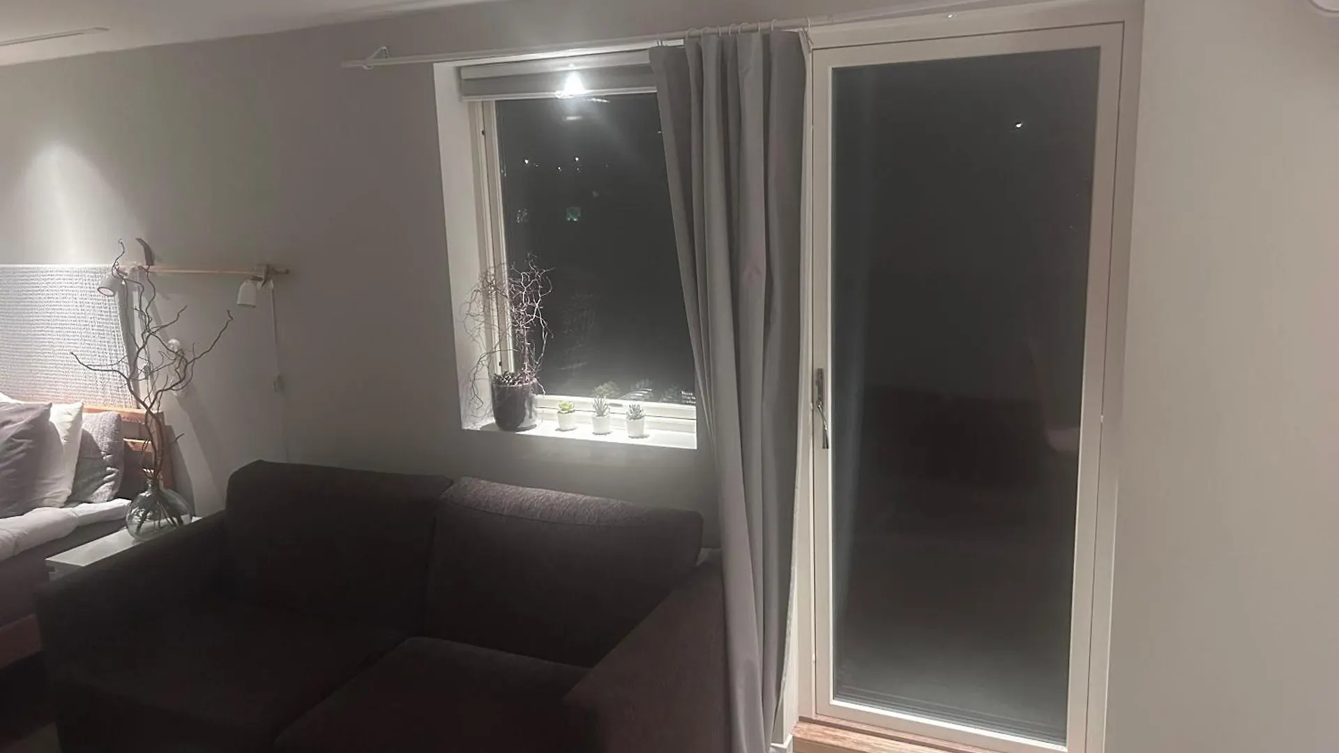 Bed & Breakfast Stockholms Home Away From Home Fisksatra Sweden
